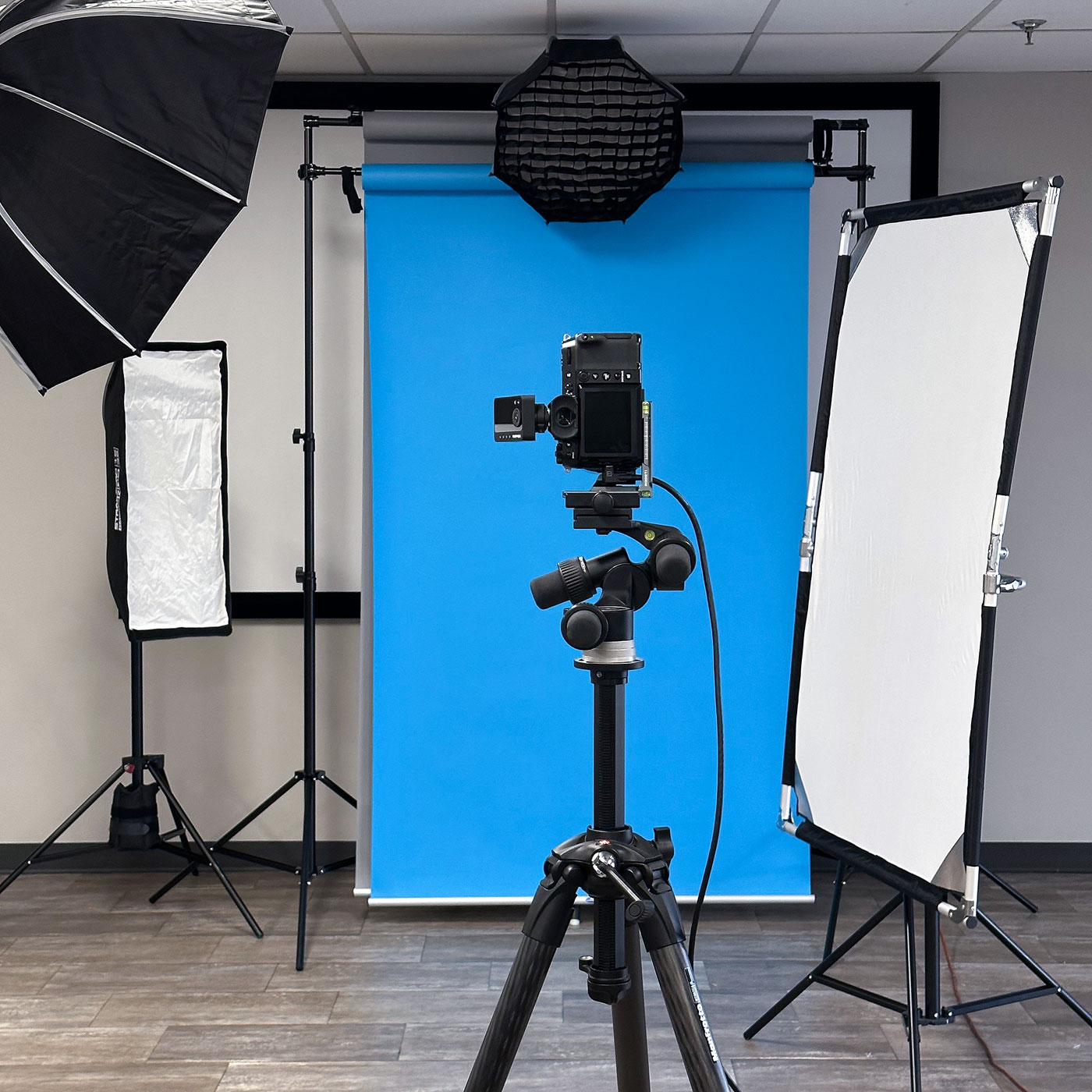 Professional headshots by Warren Diggles. A behind the scenes look at our mobile portrait studio.